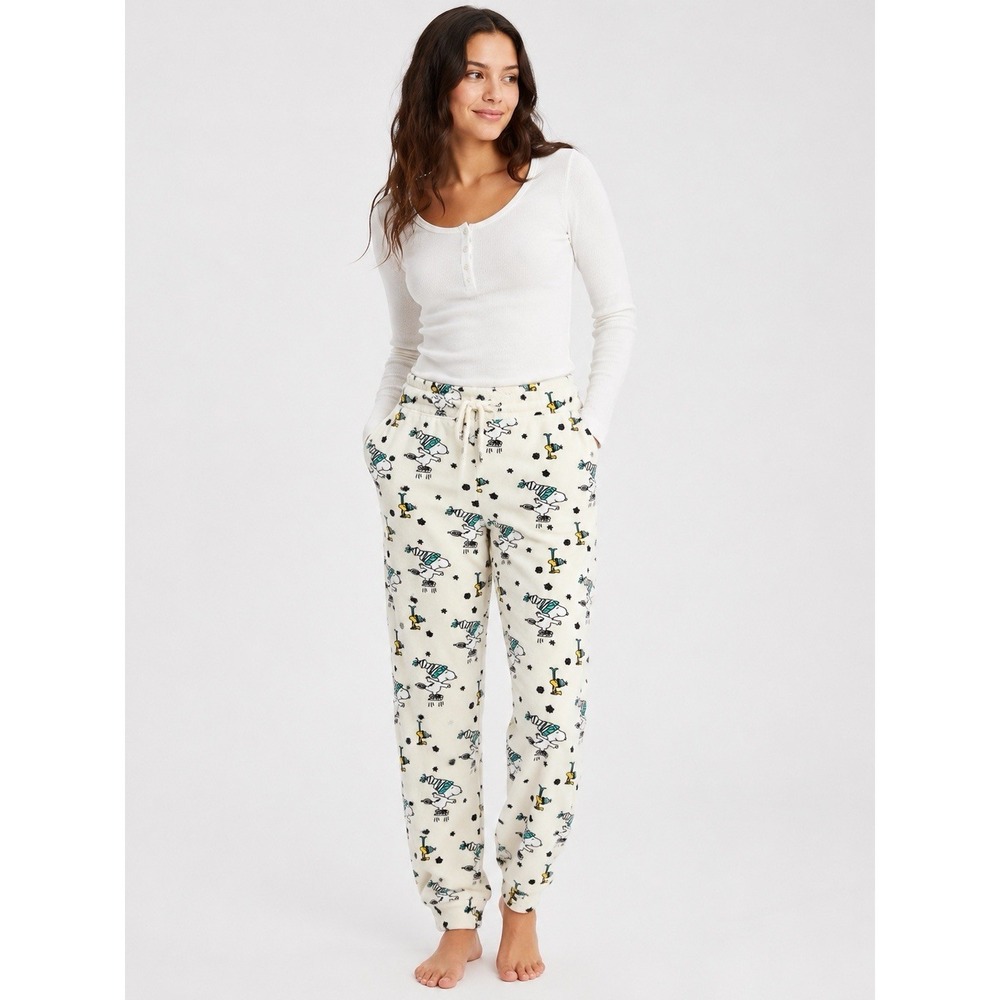 American Eagle Snoopy Peanuts Plush Fleece Jogger Pajama Pants XL Short Winter